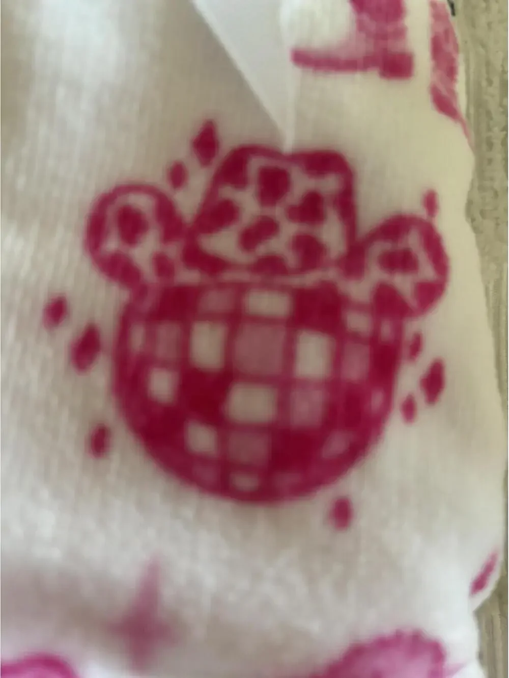 Truly Lou Pink Disco Ghost Hand Towels Nwt